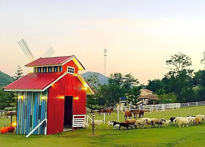 อพาร์ทเม้น Royal Good View & Farm *