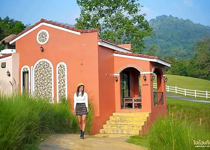 Royal Good View & Farm สวนผึ้ง