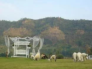 Royal Good View & Farm อพาร์ทเม้น *